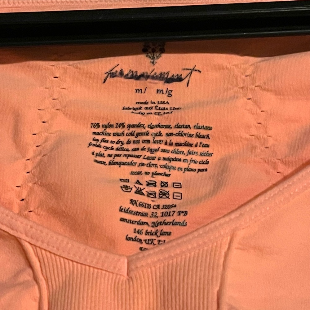 FP Movement by Free People Peach Long Sleeve Cropped Seamless Top NWOT - Picture 5 of 10